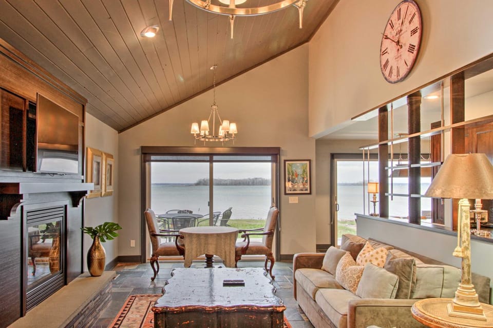 Breezy Point Escape w/ Views, Dock & Fire Pit! House in Breezy Point