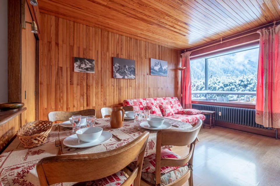 Apartment With Balcony Close To The Ski Slopes Apartment in Chamonix