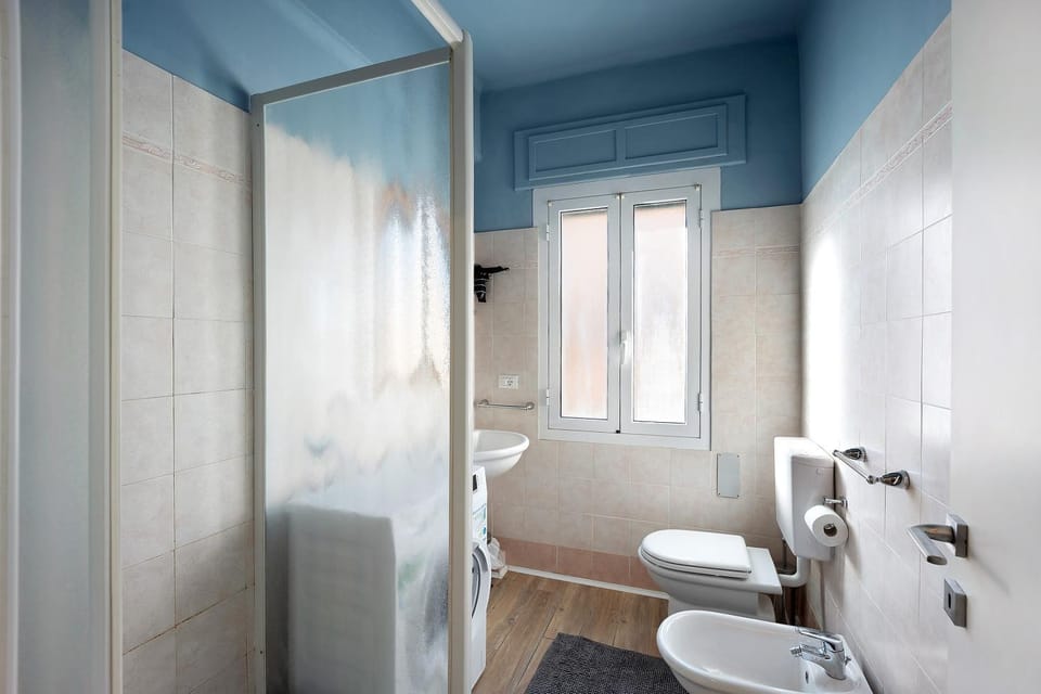 Bathroom, Living room