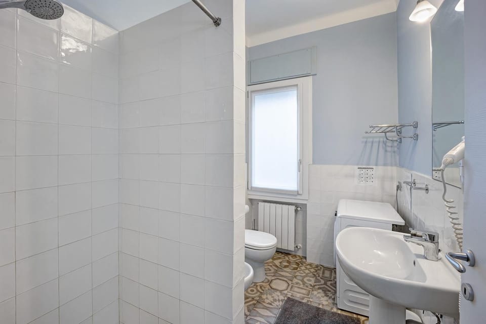 Bathroom, Living room