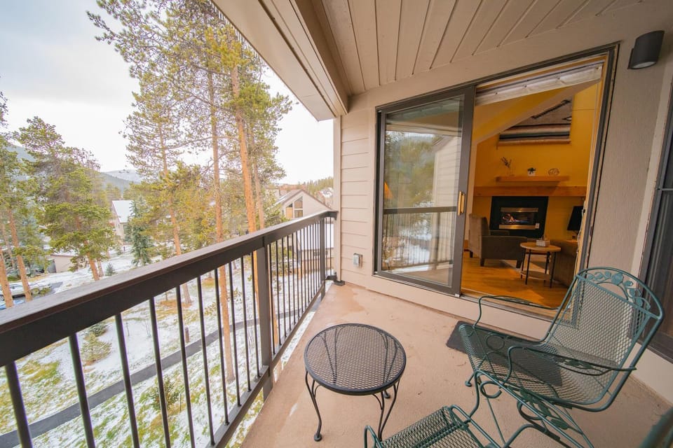 Quicksilver 1641 by SummitCove Lodging in Colorado House in Keystone