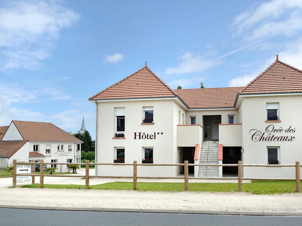 L'Orée des Châteaux Hotel in Centre-Val de Loire