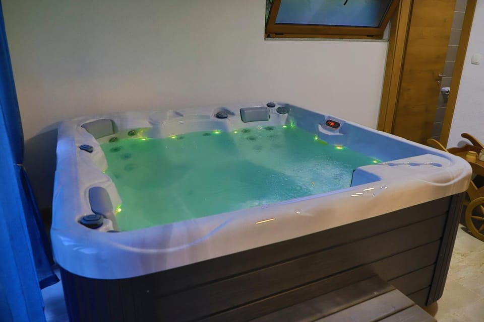 Hot Tub