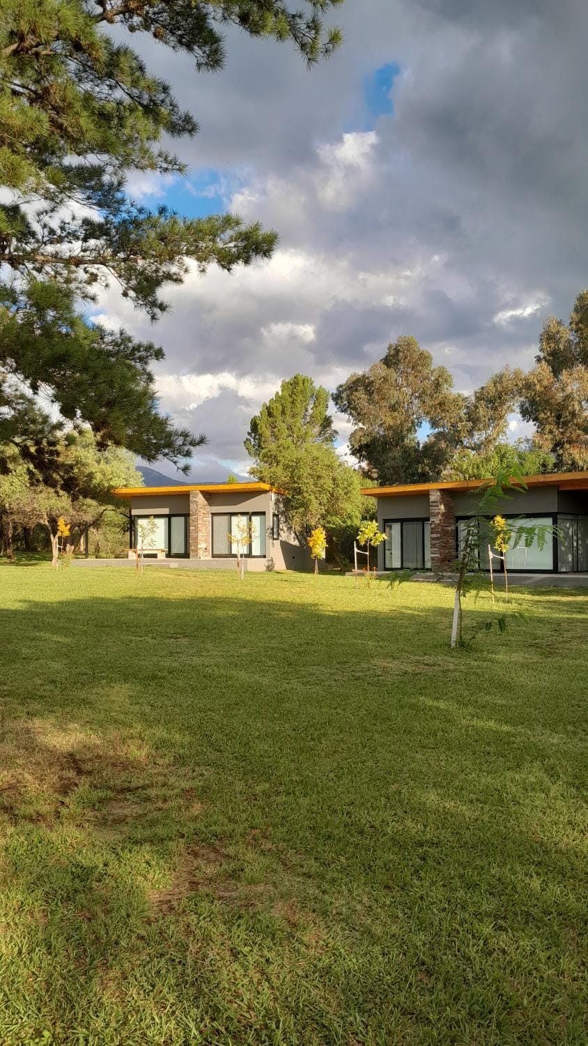Property building, Natural landscape, Garden, Garden view, Mountain view