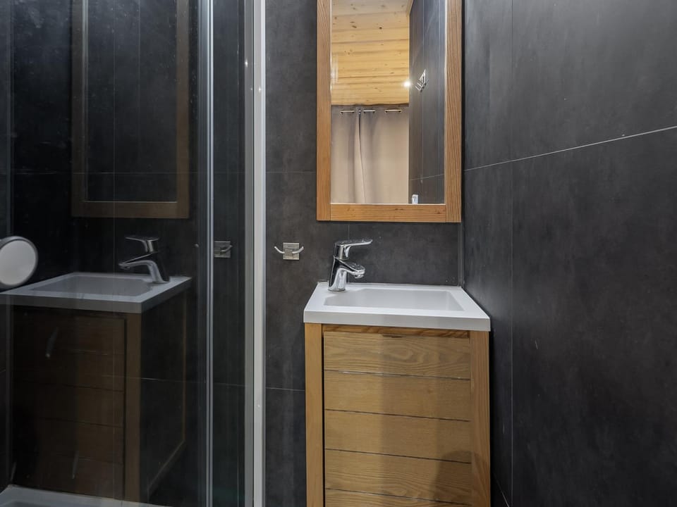Appartement moderne pour 12 personnes avec wifi, au cœur de Val Thorens - FR-1-640-3 Apartment in Val Thorens