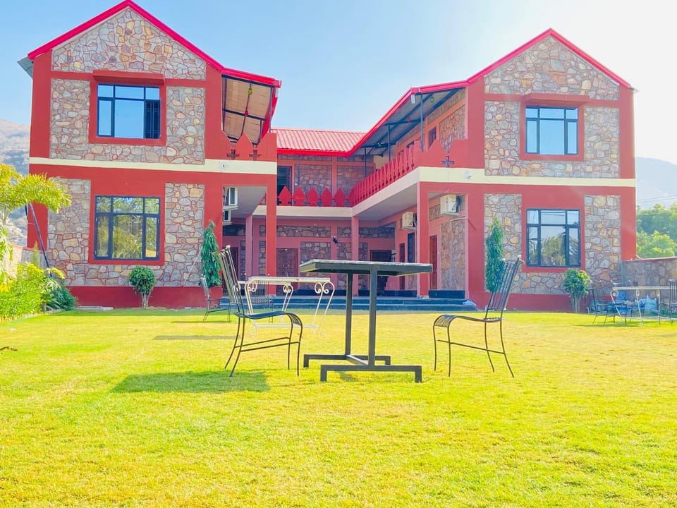 Property building, Garden view