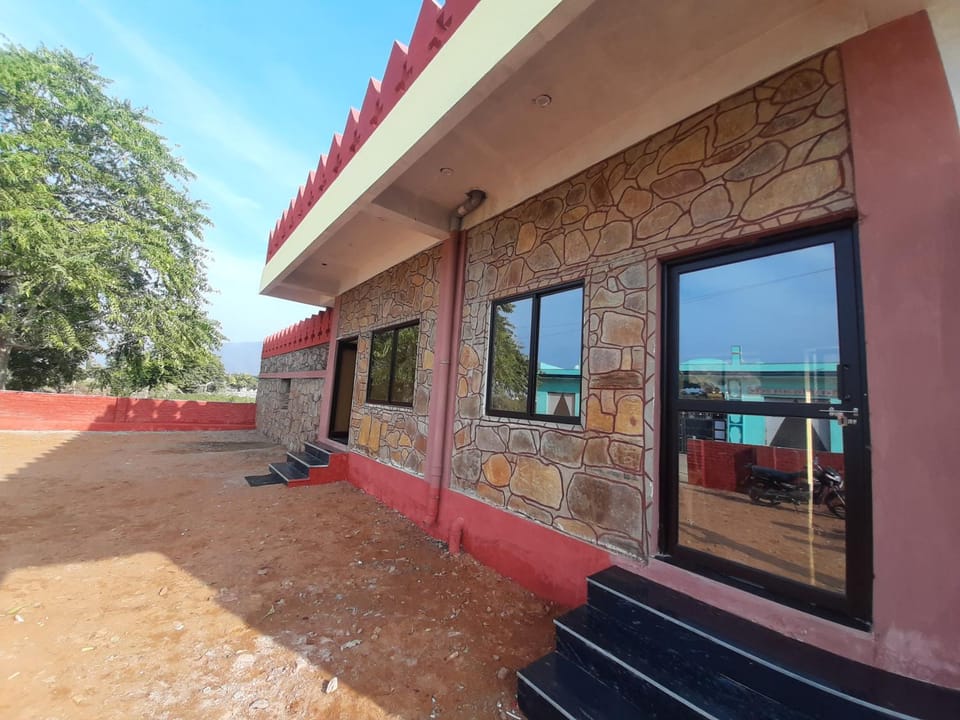 View (from property/room), Balcony/Terrace, Parking