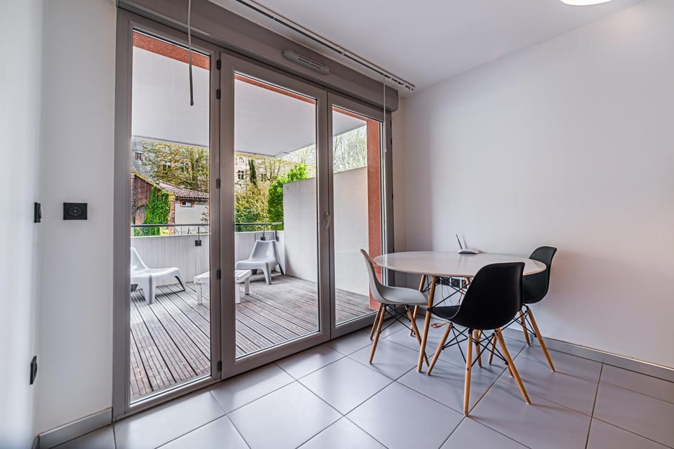 Balcony/Terrace, Dining area