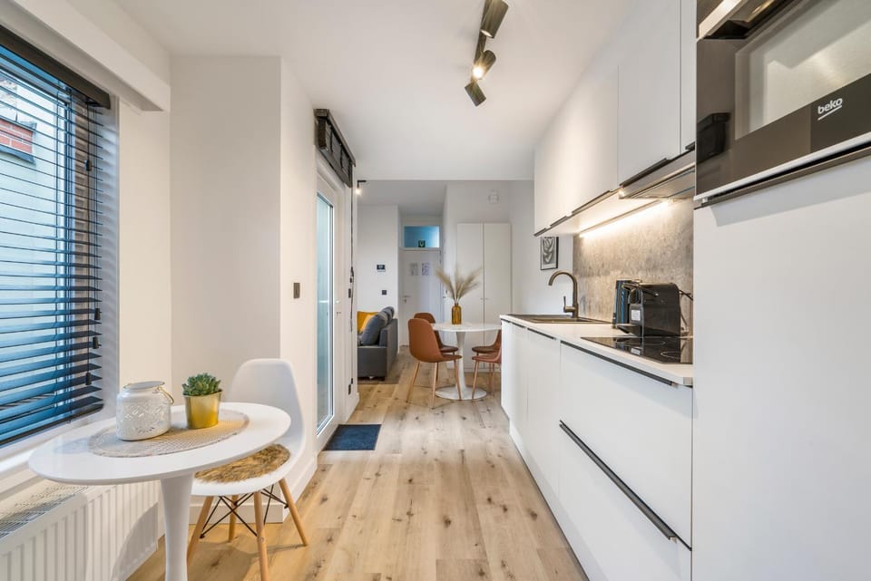 Kitchen or kitchenette, Seating area, Dining area, minibar