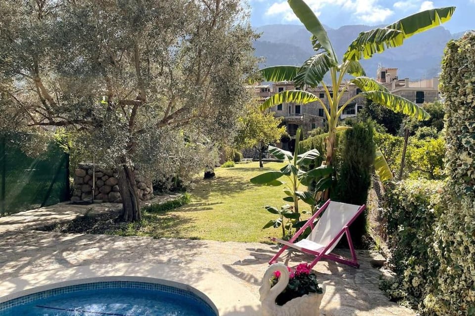 Garden, Pool view