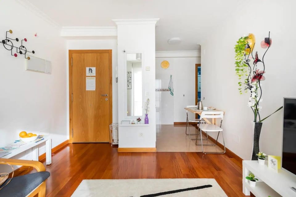 Kitchen or kitchenette, Living room, Dining area, kitchen