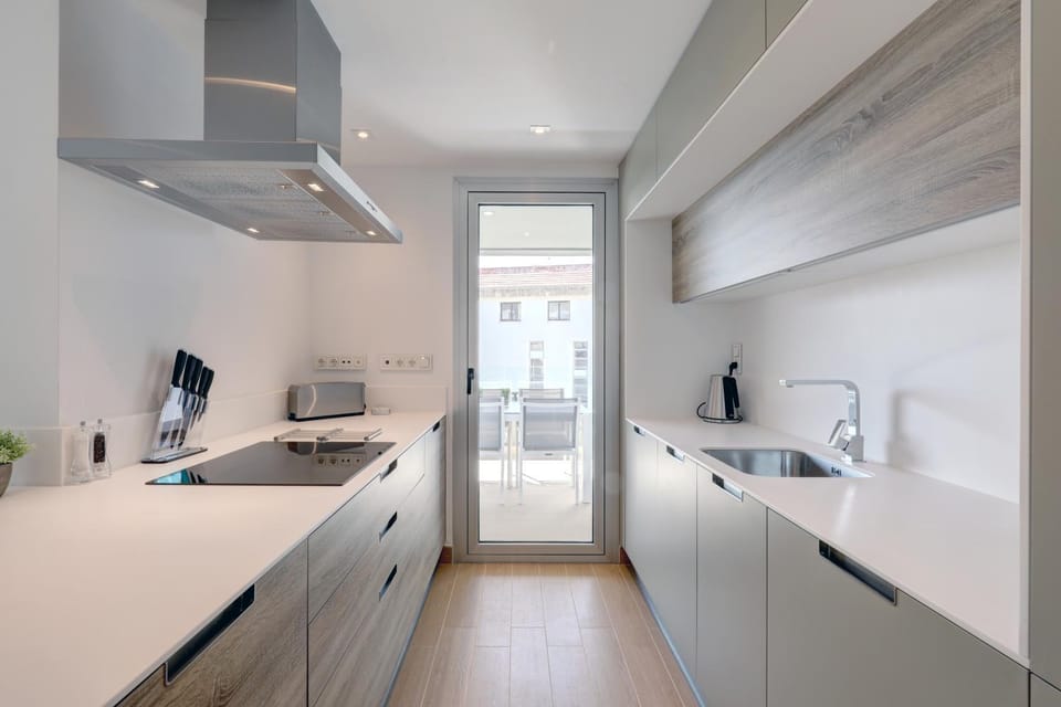Kitchen or kitchenette