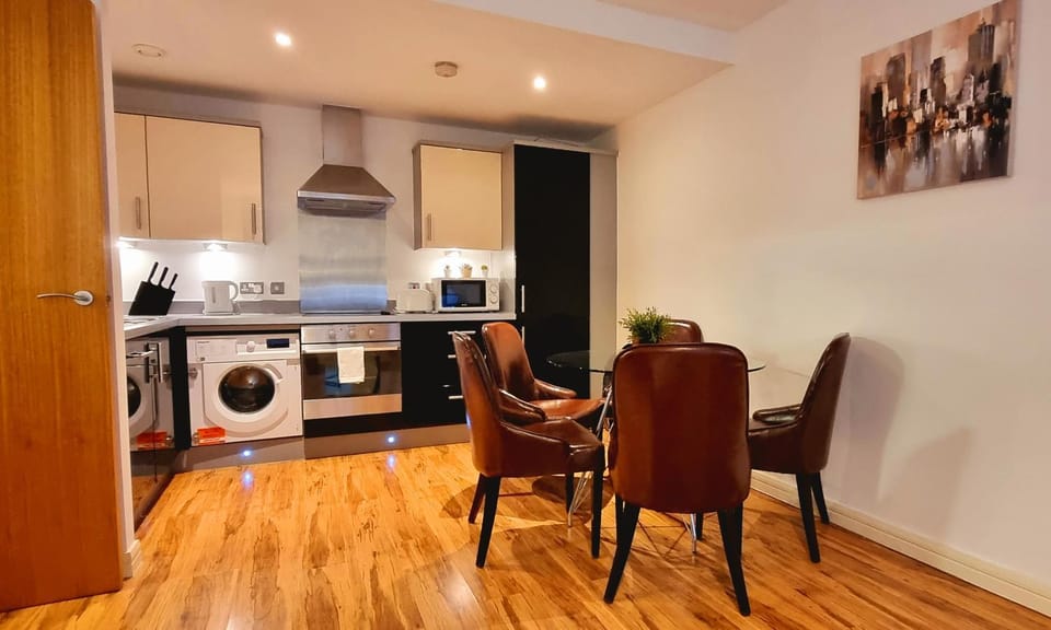 Kitchen or kitchenette, Dining area, dishwasher, minibar, pet friendly, stove, toaster, washing machine, dryer