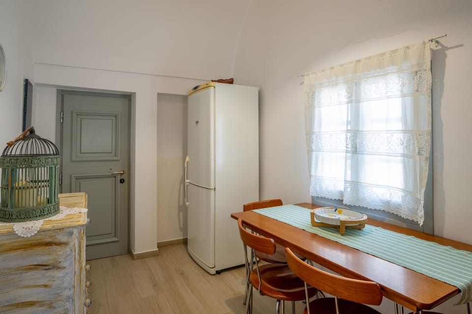 Coffee/tea facilities, kitchen