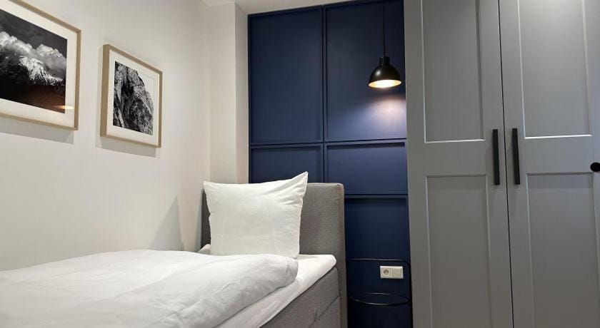 Hotel zur Post Dabringhausen - Quiet Business Hotel near Cologne and Dusseldorf Trade Fairs Hotel in North Rhine-Westphalia