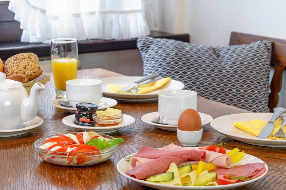 Hotel zur Post Dabringhausen - Quiet Business Hotel near Cologne and Dusseldorf Trade Fairs Hotel in North Rhine-Westphalia