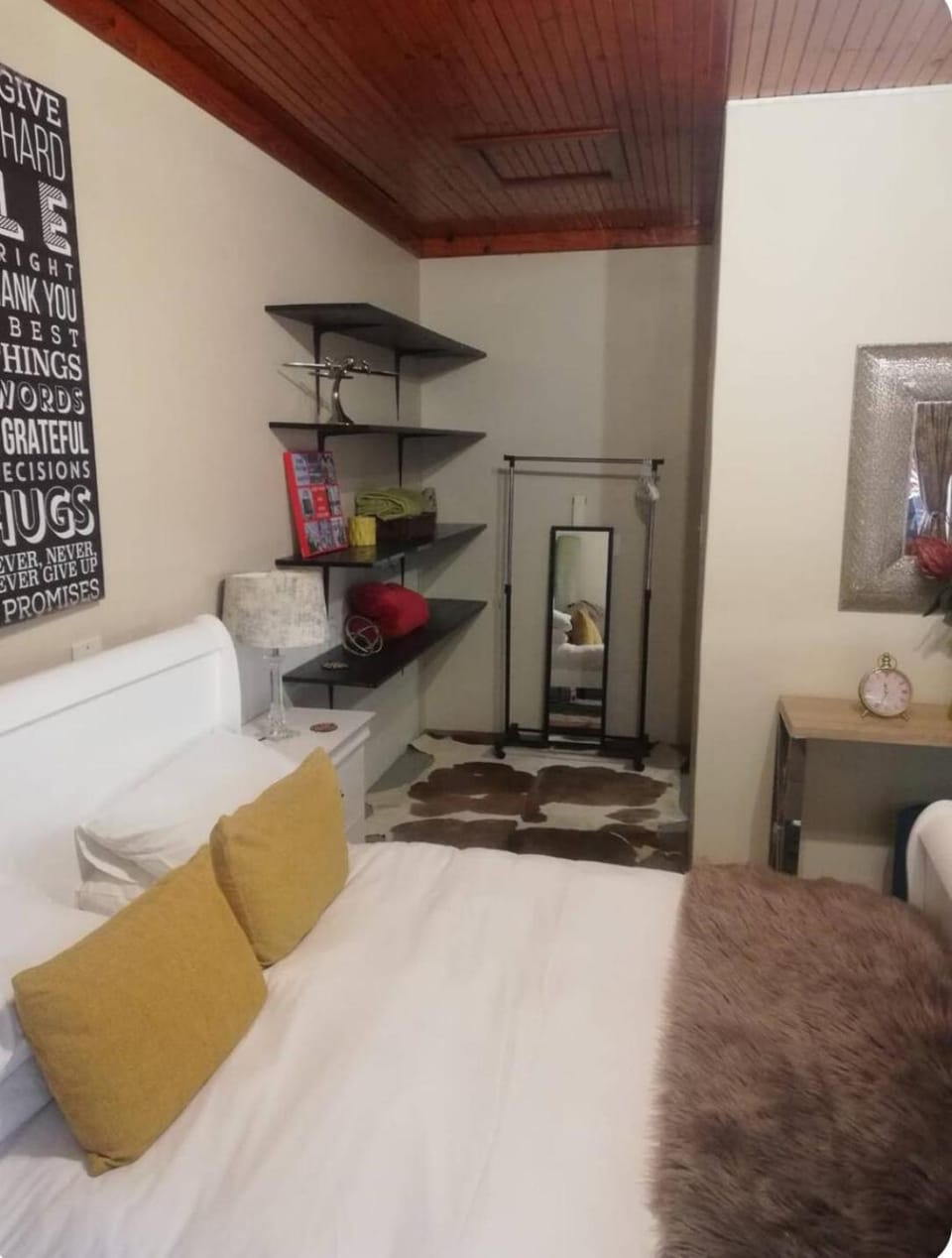 Shai's Studio Apartment in Pretoria
