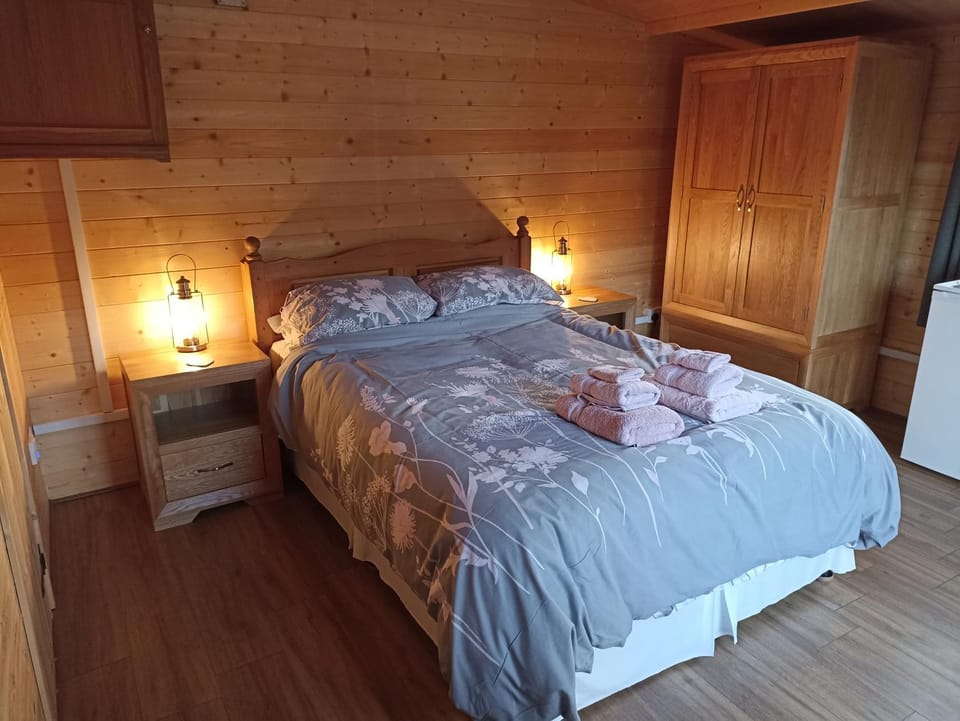 Cosy Cabin Cabin in Billericay