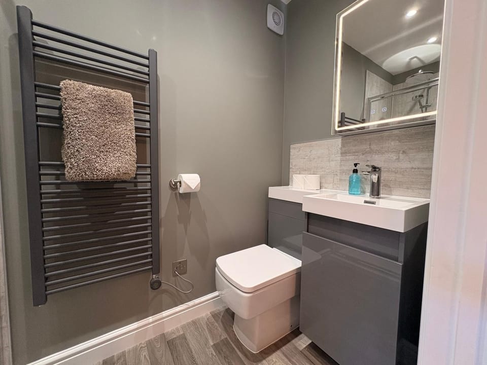 Toilet, Bathroom