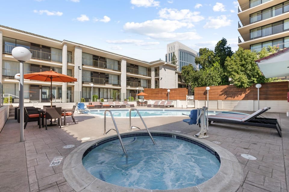 Day, Hot Tub, Pool view, Swimming pool