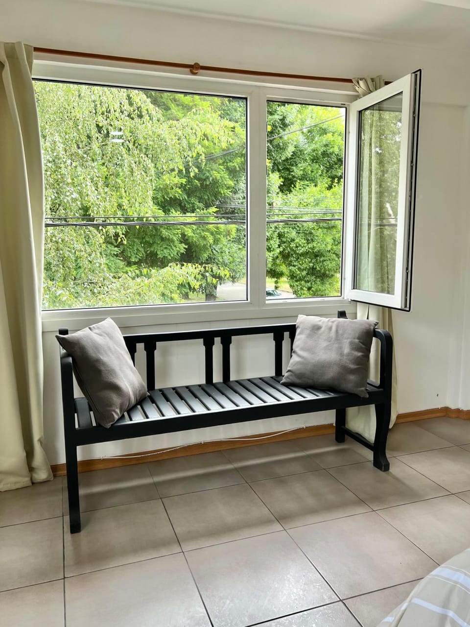 Bedroom, Quiet street view