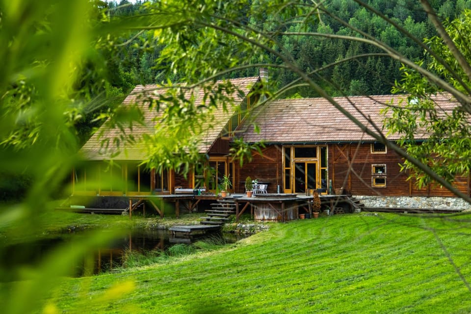 Crossline Lodge Villa in Romania