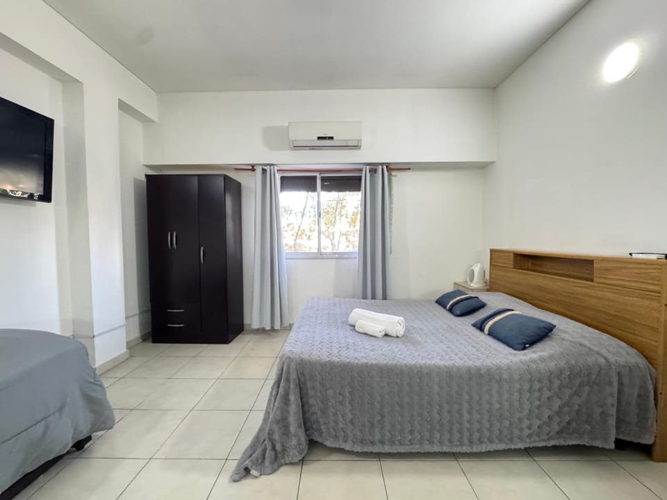 Cares Azcuénaga, Morón, Buenos Aires Apartment in Morón