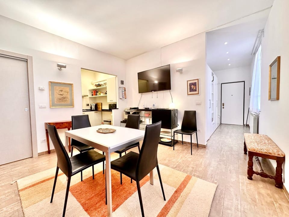 Dimora Concept - A due passi dal mare - Free Parking Apartment in Finale Ligure