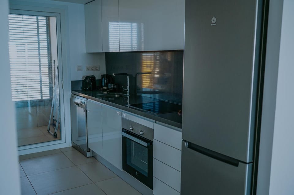 Kitchen or kitchenette, dishwasher, pet friendly, stove