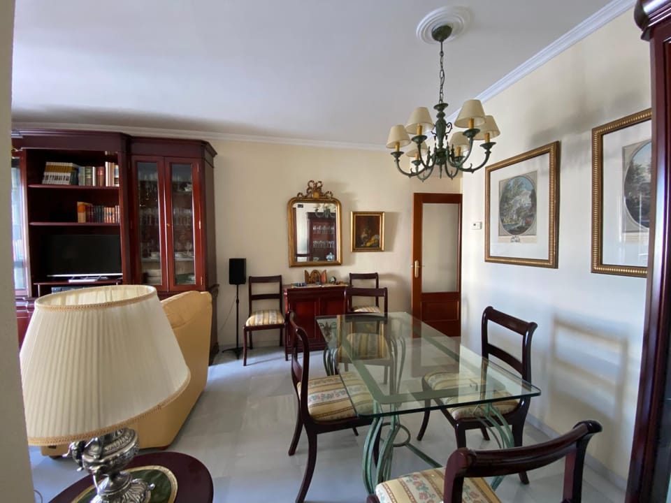 fantástico apartamento con parking avenida de cadiz Apartment in Seville