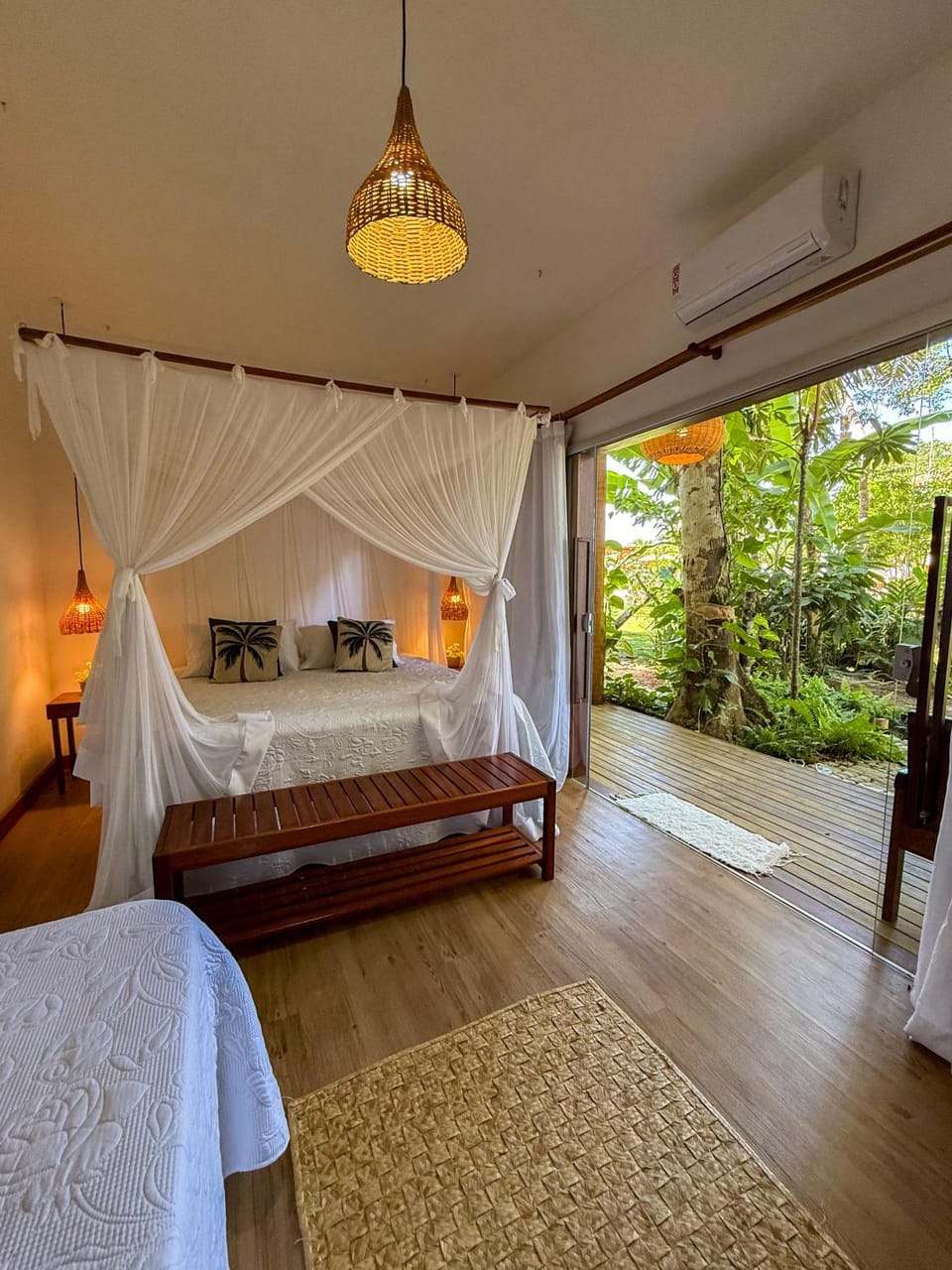 Bed, Garden view