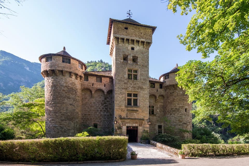 Property building, Landmark view