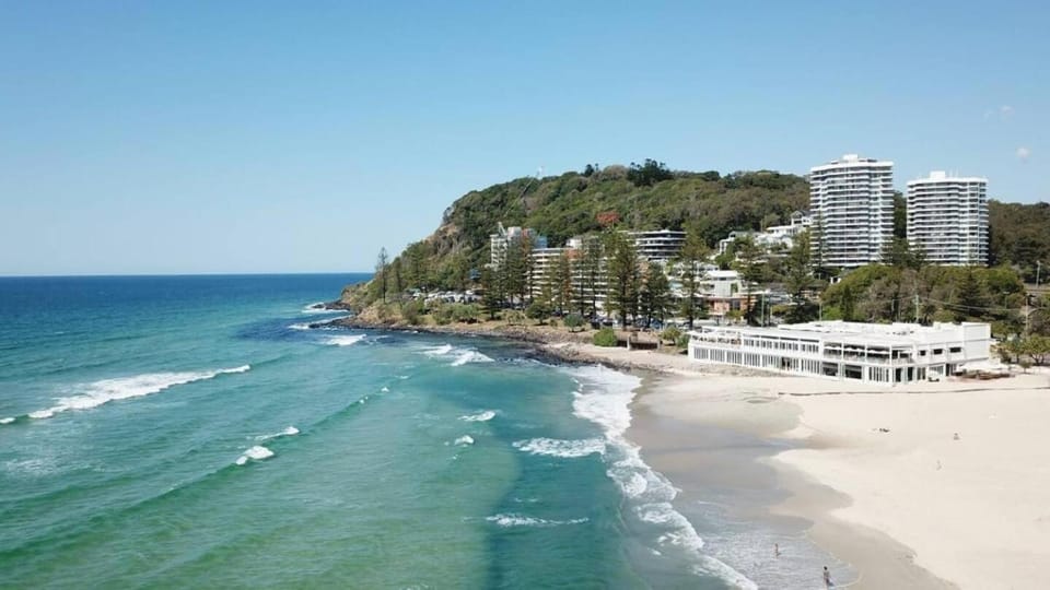 Neighbourhood, Beach
