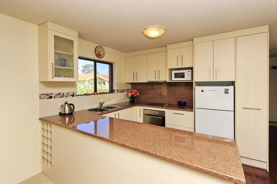 Shoreline Unit 2 1 Intrepid Close Apartment in Nelson Bay