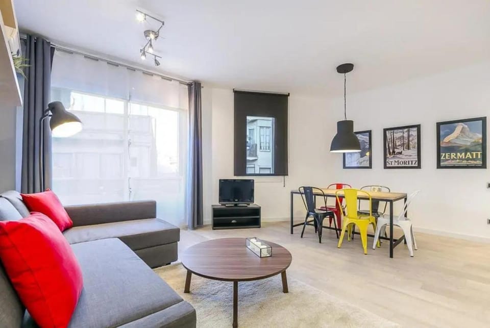 51SAM1021 - Modern apartment near Montjuic Apartment in Barcelona