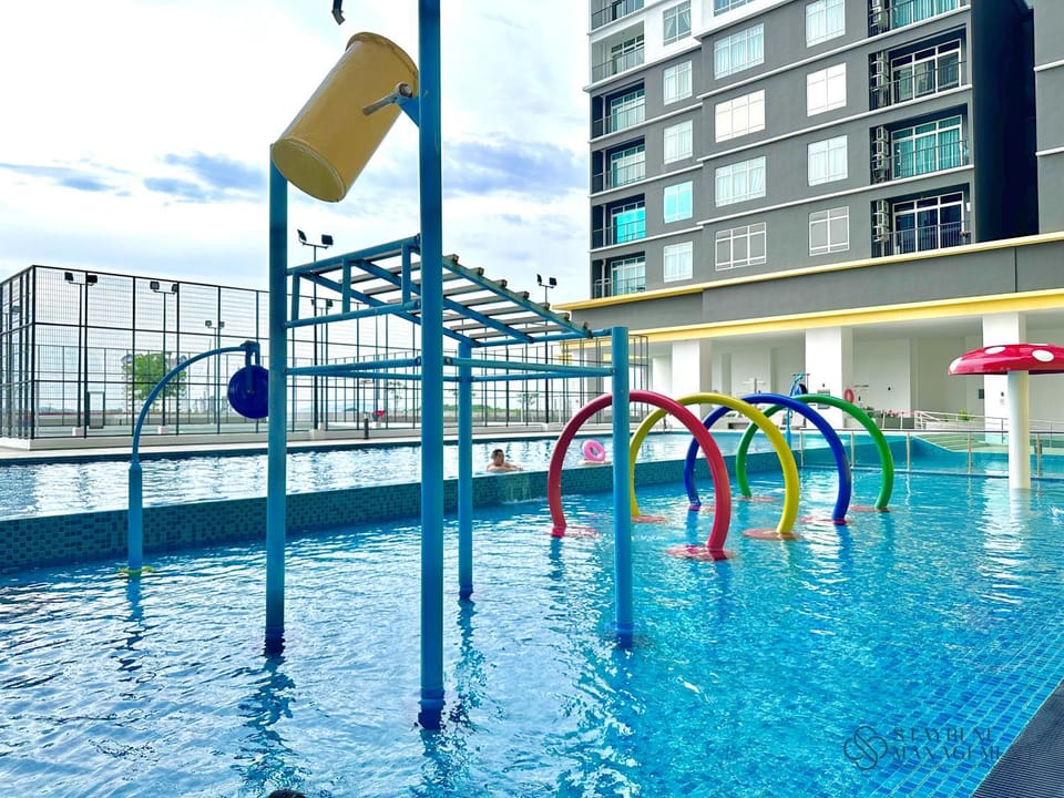TV and multimedia, Pool view, Swimming pool