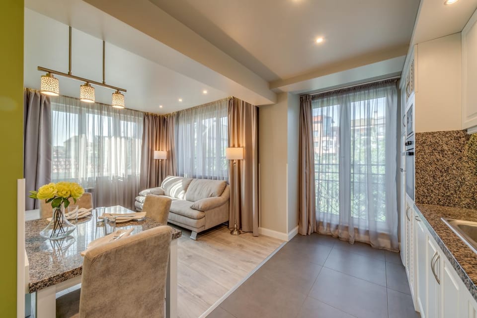 Living room, Seating area, Dining area