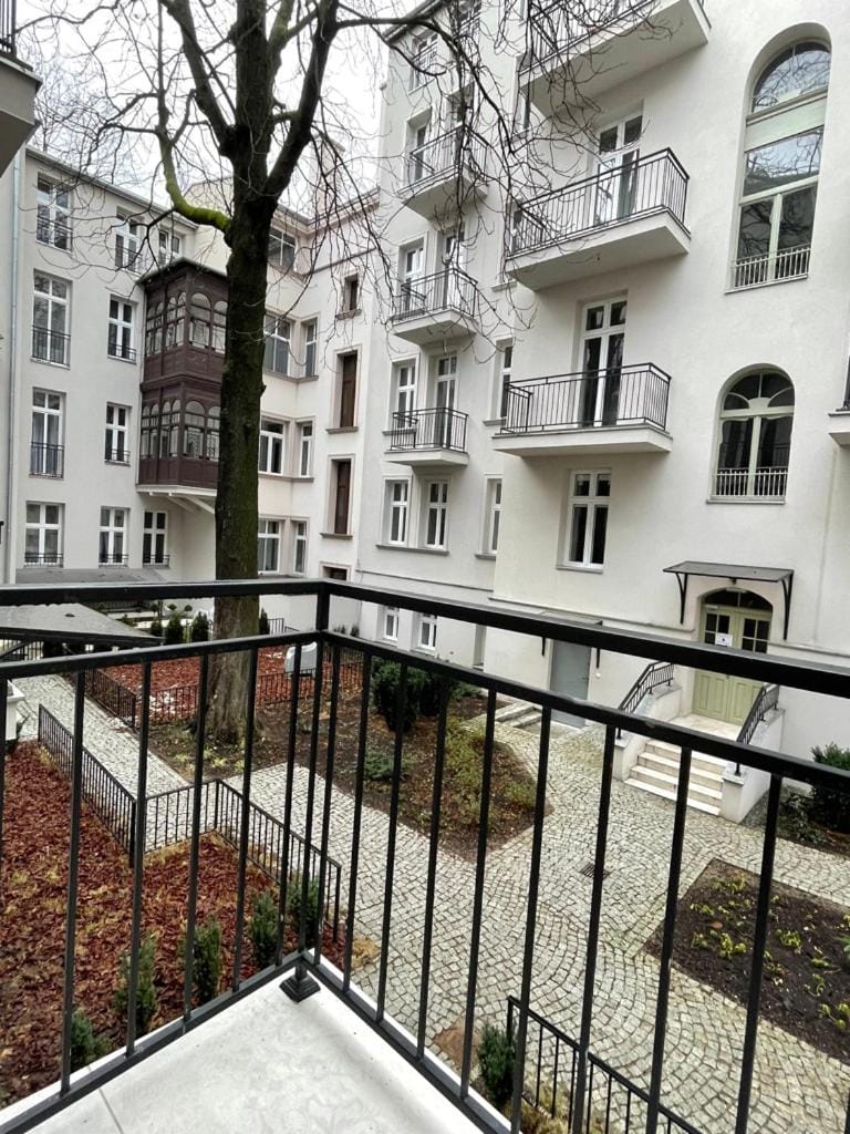 Inner courtyard view