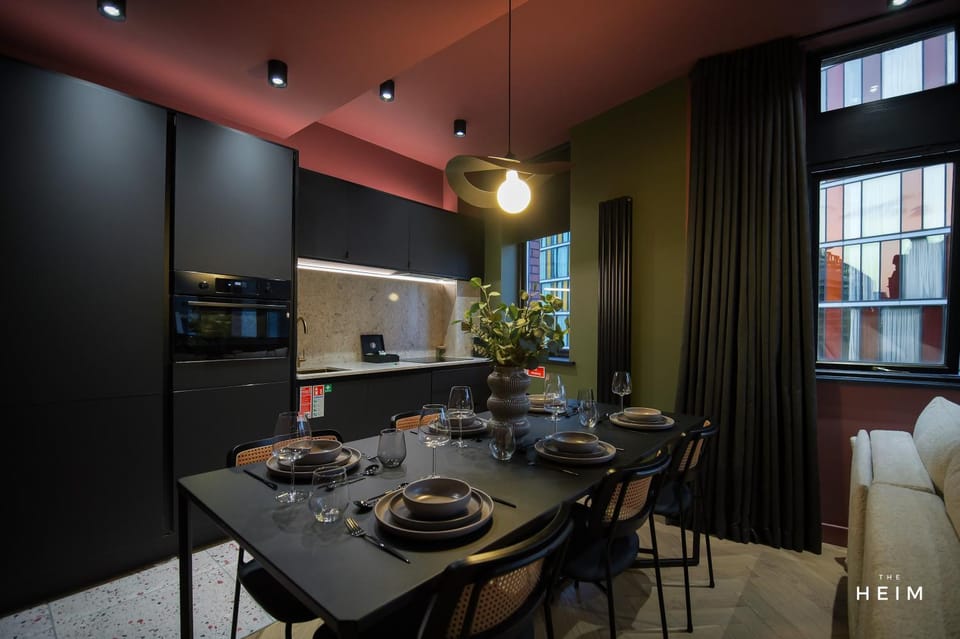 Kitchen or kitchenette, Dining area, Food