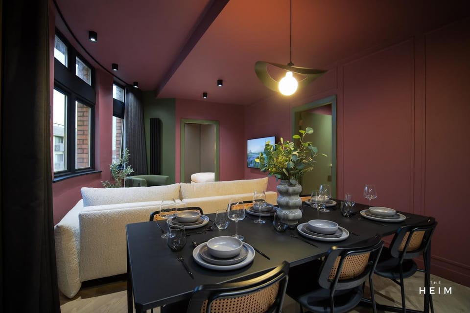 Living room, Seating area, Dining area