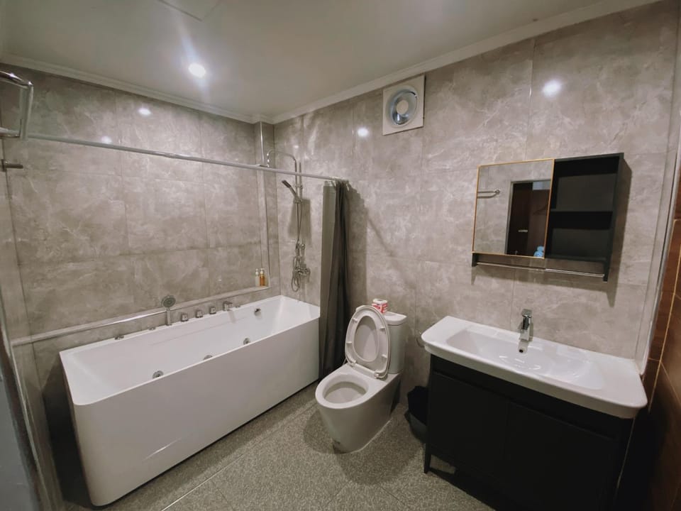 Maze Pool Villa Resort Bed and Breakfast in Thailand