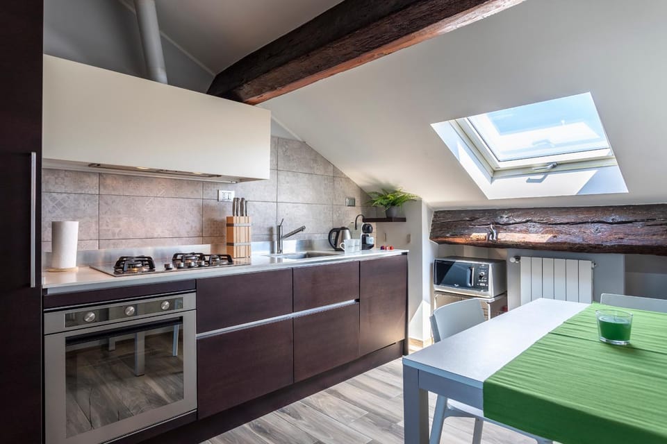 Kitchen or kitchenette, Dining area, dishwasher, minibar, pet friendly, kitchen