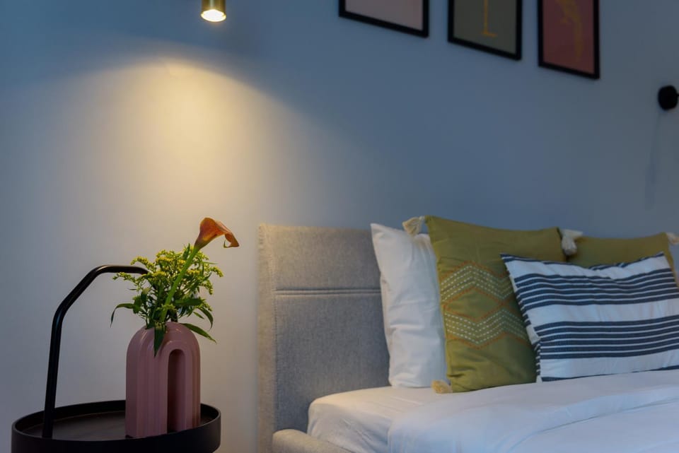 Sunny Studio - Top Location - Green View Balcony Apartment in Bucharest