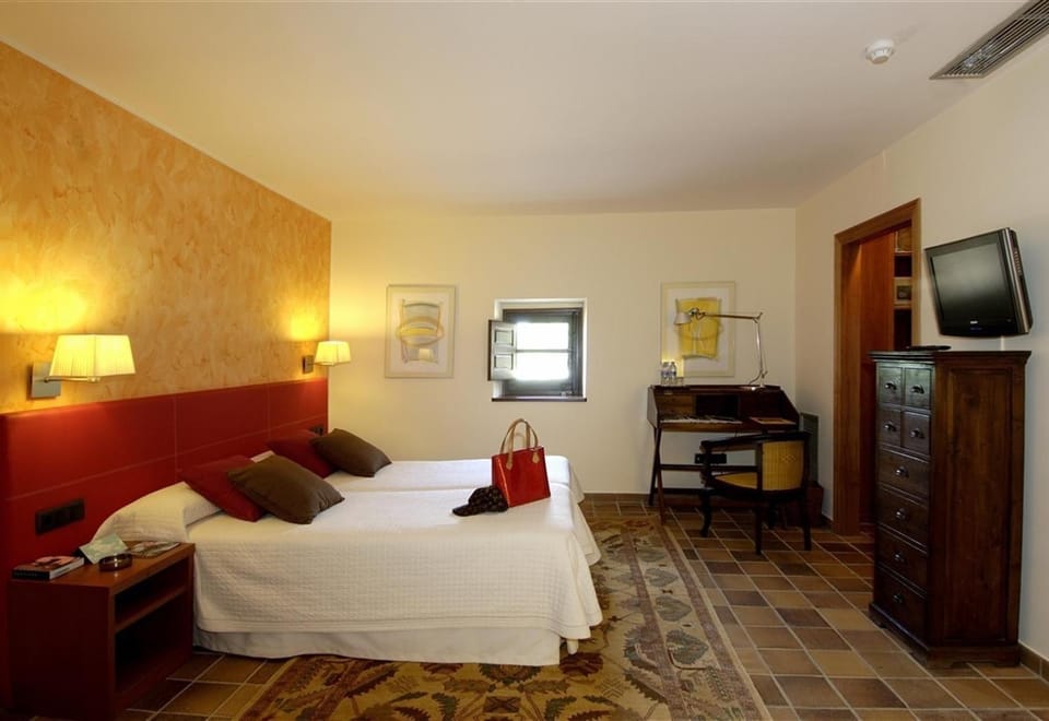 Living room, Bedroom