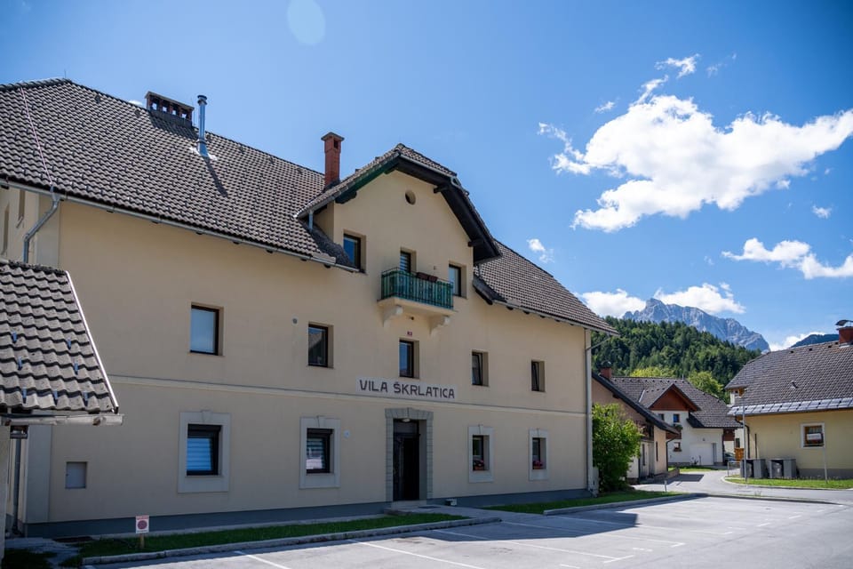 Property building, Day, Natural landscape, Landmark view, Mountain view