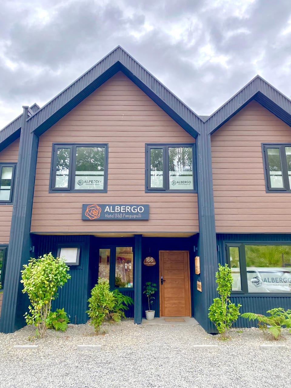 Property building, Facade/entrance