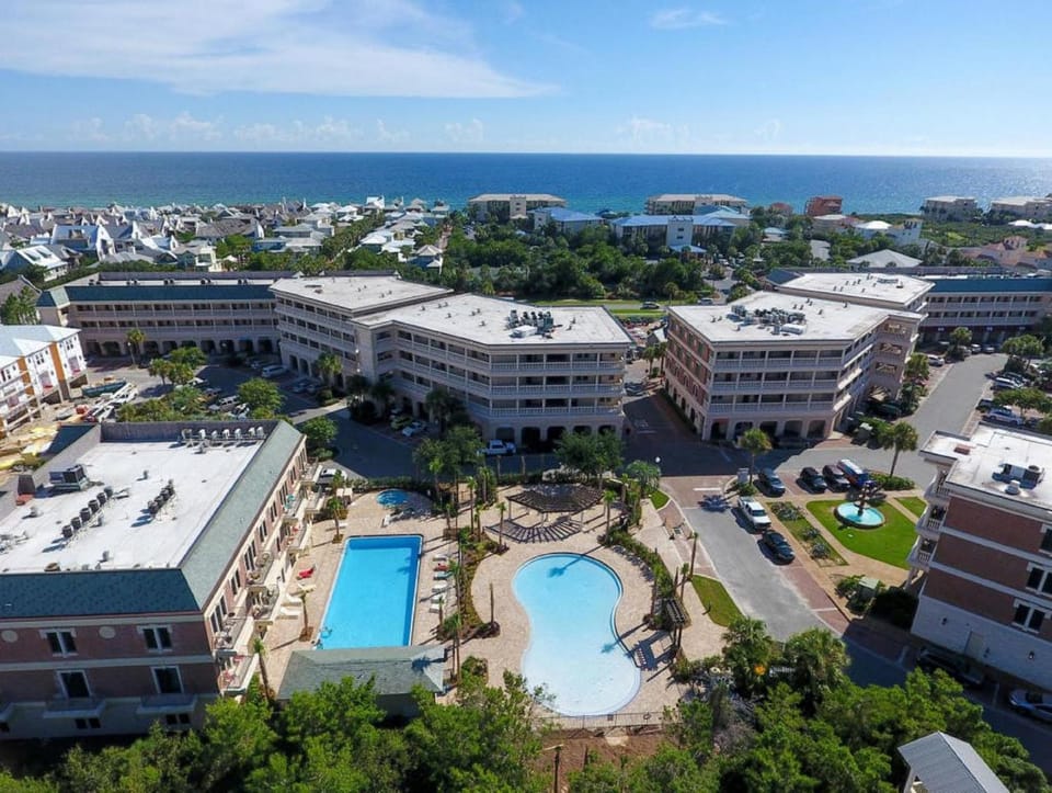 Property building, Restaurant/places to eat, Communal lounge/ TV room, People, People, People, Activities, Bird's eye view, Billiard, Garden, On-site shops, Balcony/Terrace, Food and drinks, Other, Beach, Cycling, Cycling, Evening entertainment, Guests, Guests, Guests, Pool view, Area and facilities, Swimming pool, Lunch, Dinner, Drinks, Alcoholic drinks, Non alcoholic drinks, children, children, children, young children, young children, young children, older children, older children, older children, group of guests, group of guests, group of guests, Family, Family, Family, locker, sunbed, wedding, washing machine