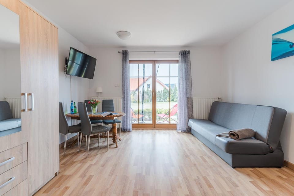 TV and multimedia, Balcony/Terrace, Living room, Seating area