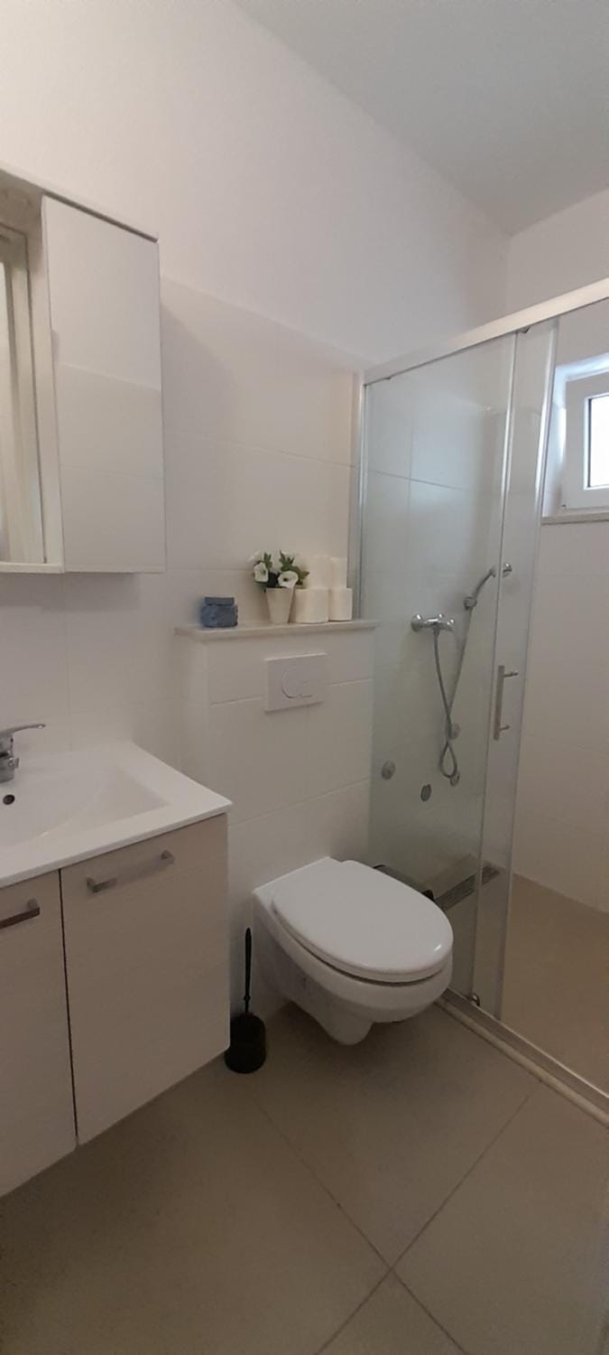 Top 10-1 bedroom apt/terrace Apartment in Split-Dalmatia County