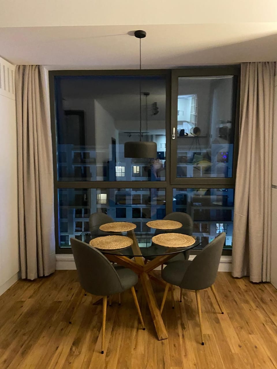 Living room, Seating area, Dining area